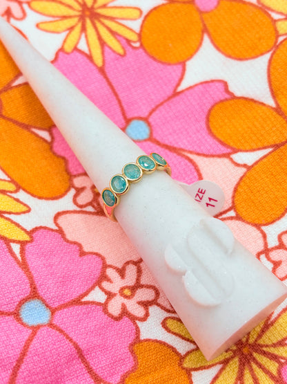 11 - A Line That Waits