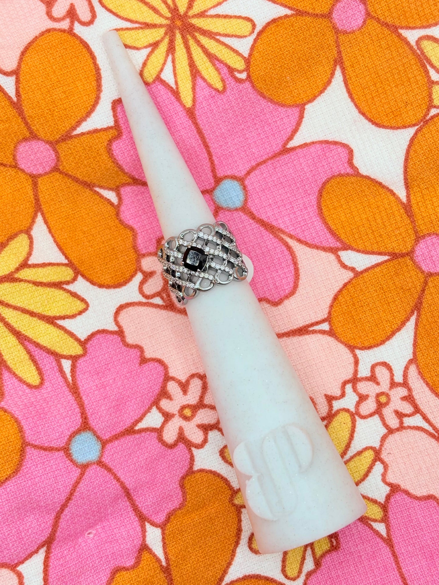 6 - Black + Hema - No Bag