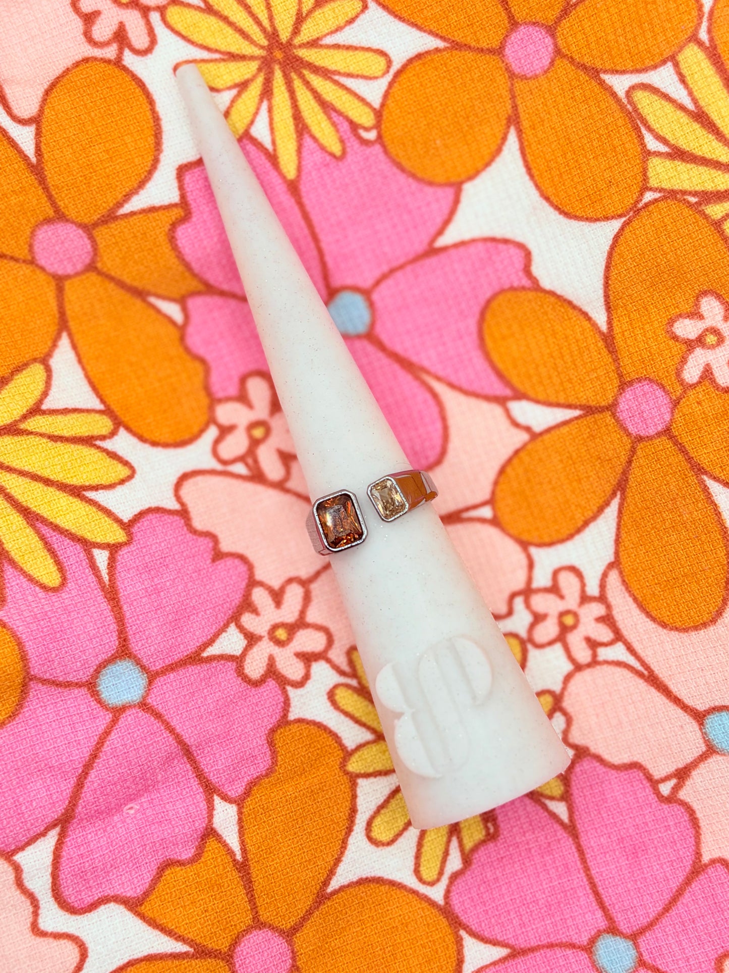 11 - Hema + Brown - No Bag