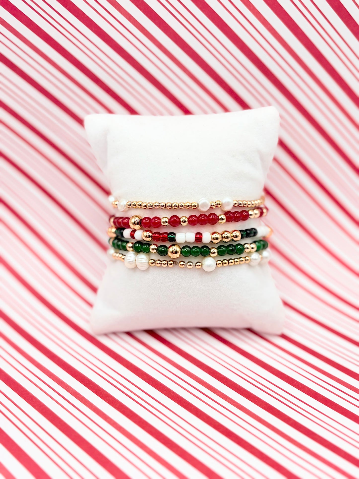 Holly Jolly Beaded Bracelet